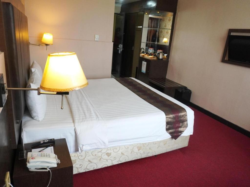 แกรนด์ แอนทาเรส โฮเต็ล Hotel เมดาน ภายนอก รูปภาพ