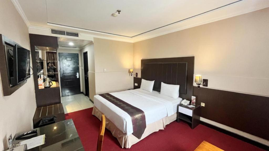 แกรนด์ แอนทาเรส โฮเต็ล Hotel เมดาน ภายนอก รูปภาพ