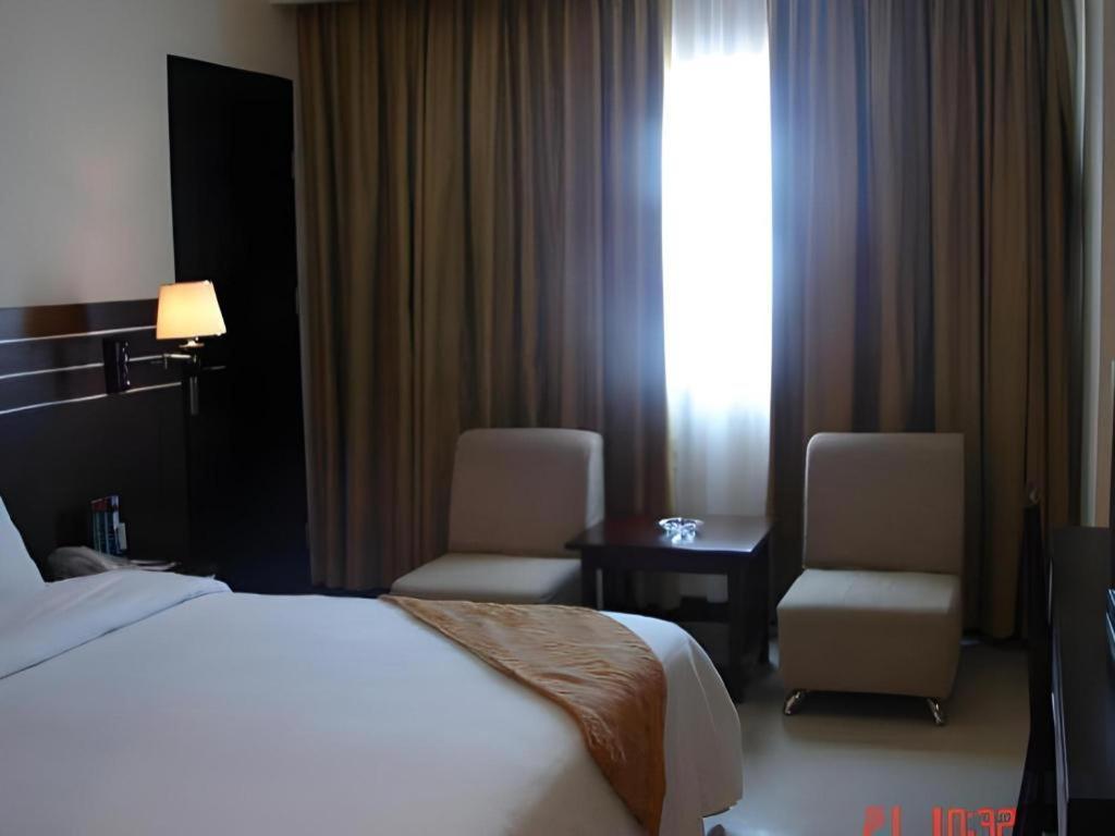 แกรนด์ แอนทาเรส โฮเต็ล Hotel เมดาน ภายนอก รูปภาพ